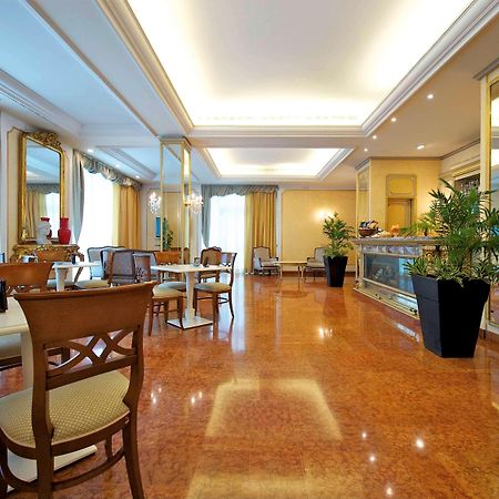 Отель Mercure Parma Stendhal Экстерьер фото