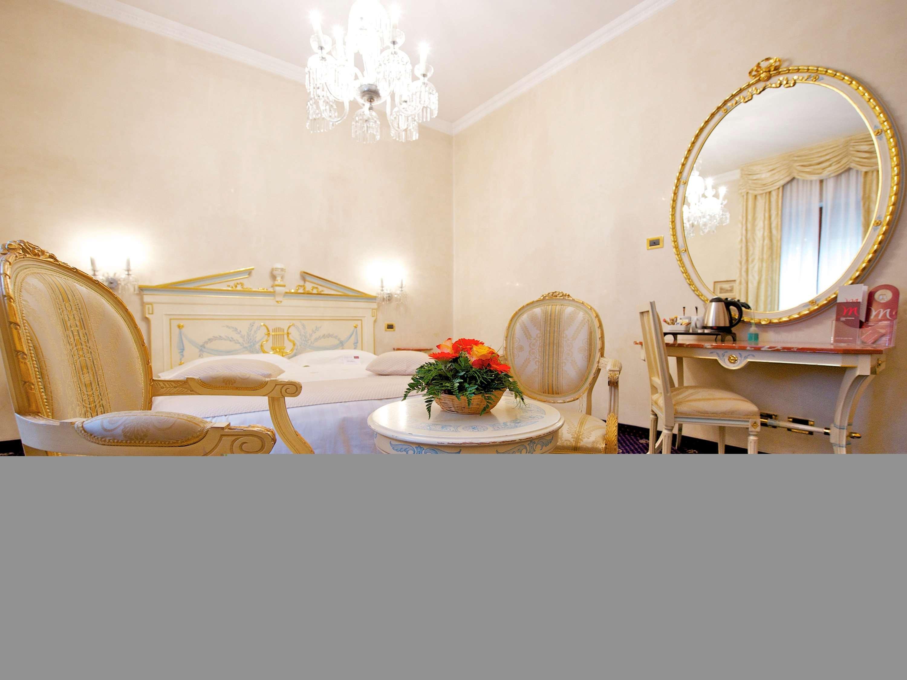 Отель Mercure Parma Stendhal Экстерьер фото