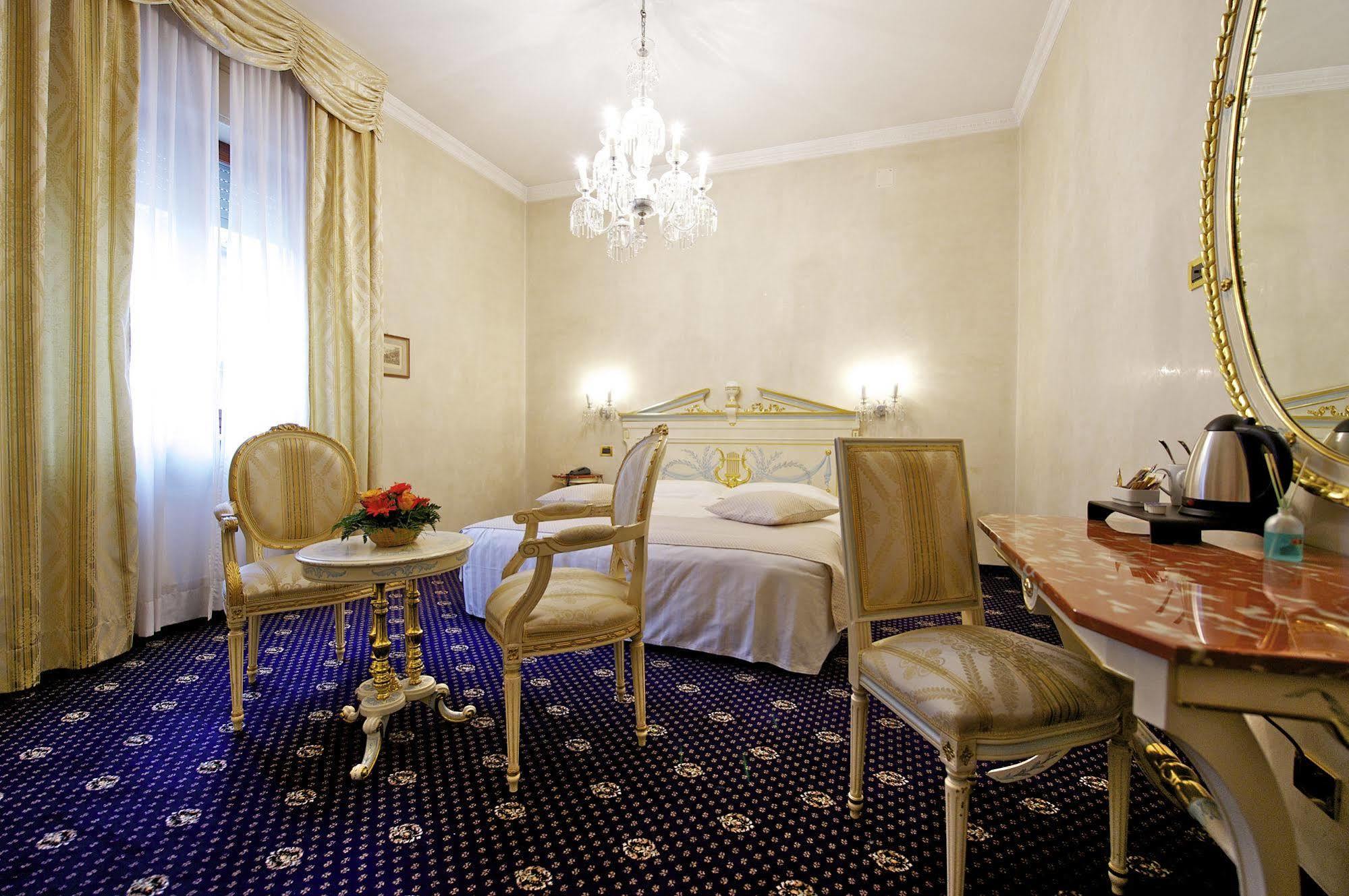 Отель Mercure Parma Stendhal Экстерьер фото